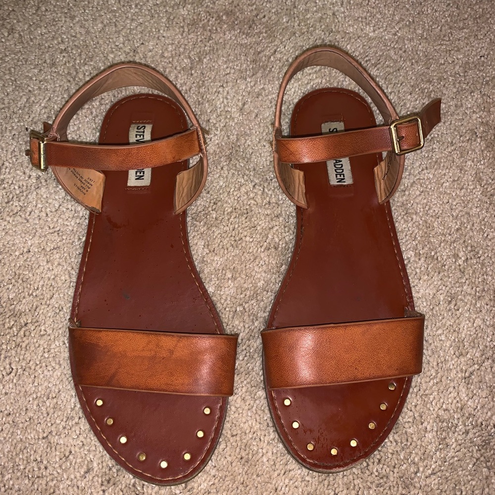 Brown STEVE MADDEN flats